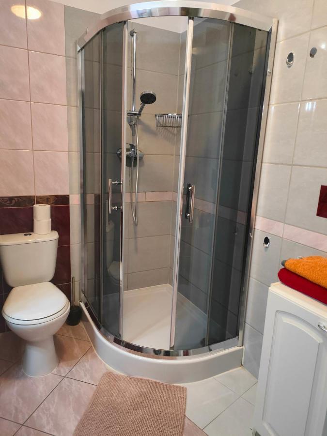 Apartament Klonowa Kołobrzeg Esterno foto